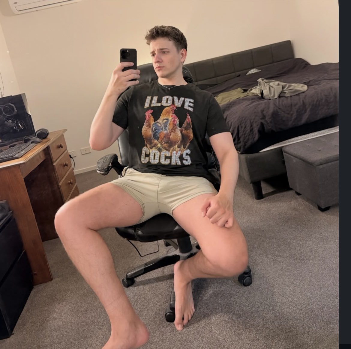 Geraldharold0's tweet photo. 🏳️‍🌈 Just living my truth, spreading love, and enjoying every moment. If you can’t handle authenticity, keep scrolling. 💖✨ https://t.co/jLDwvEcsNg