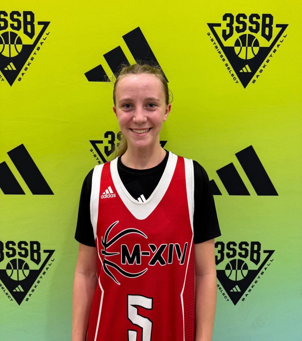 M14Hoops_Girls's tweet photo. 2028 5’10 Sadie Lang @Sadie_5_ of Sycamore HS has been offered by UMass!! Great Job Sadie !!
#Repthe14
@3SSBGCircuit 
@PBRhoops 
@PGHByron 
@MMBR_CoachGBell 
@JrAllStarBB 
@MHS_Girls_ https://t.co/C6O0K30iNR