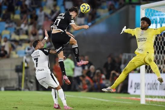 Paiva_Vas's tweet photo. Nuno Moleza morreu nesse gol ai 
tá vegetando desde 21 de dezembro https://t.co/M3BHL1e0JO