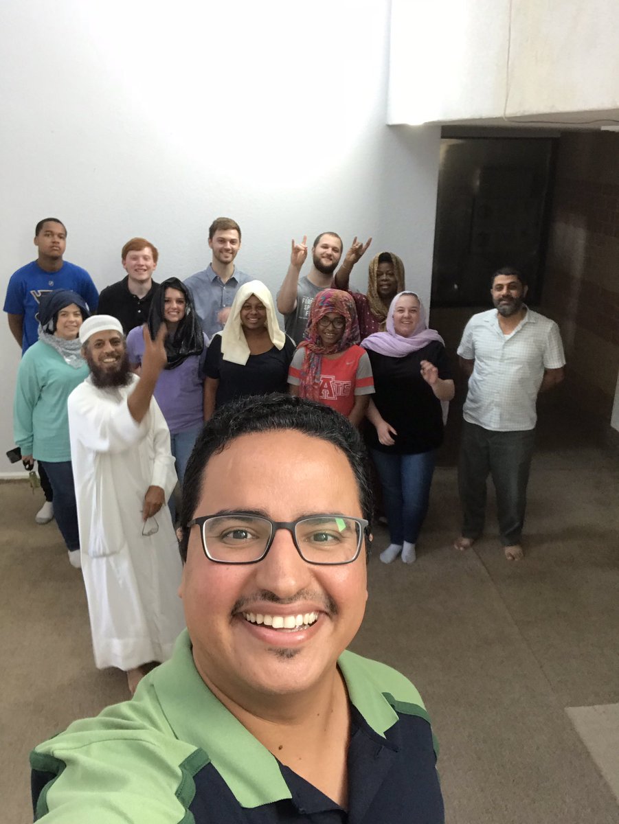 malwardan's tweet photo. إنَّا لله وإنَّا اليه راجعون…توفي الشيخ السعودي عبدالرحمن الحربي- إمام مسجد مدينة جونزبورو

- أسأل الله عز وجل أن يتغمد الفقيد برحمته الواسعة ويسكنه فسيح جناته، ويلهم ذويه ومحبيه الصبر والسلوان ويرزقهم أجر الصابرين
#jonesboro 
#ASU 
#جونزبورو https://t.co/HR4jlJ2XLt