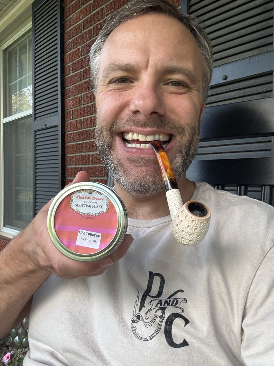 PipeProfessor's tweet photo. Beautiful afternoon for pipe smoking. Enjoying Robert McConnell Scottish Flake from February 2018 in a Meerschaum pipe.

#pipetobacco #pipesmoking #botl #ytpc #smokingpipes #pipesmoker #thepipeprofessor #tobaccopipes #meerschaumpipe https://t.co/f0O5aDHL7q