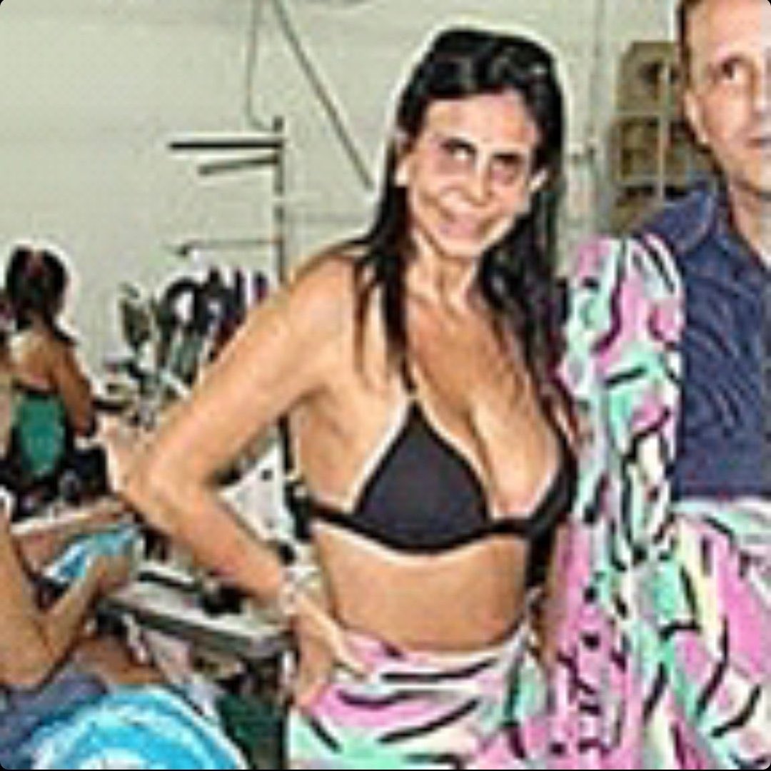duawg's tweet photo. meu deus eu vi vc no domingo no bloco de ivete @meioamarguinho https://t.co/jtSAvGdx3Z