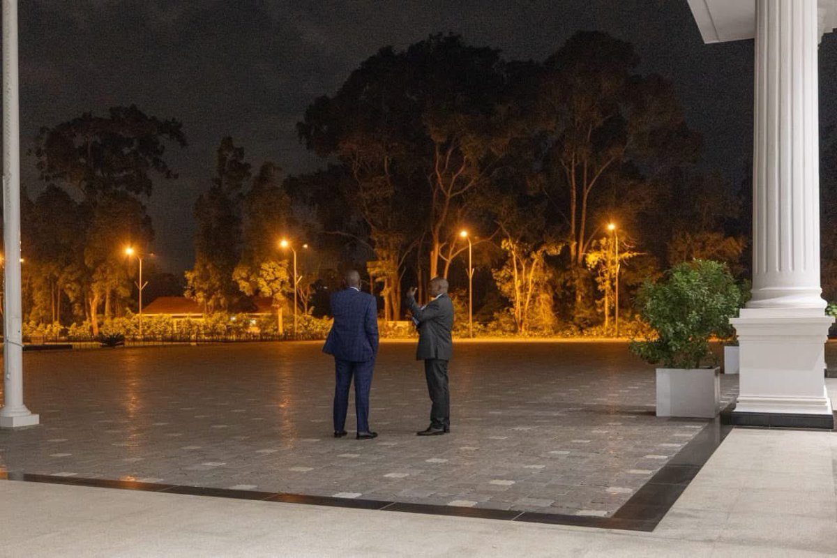 EyeBeHassan's tweet photo. President @WilliamsRuto  with Deputy President @KindikiKithure https://t.co/yExR1pay8p