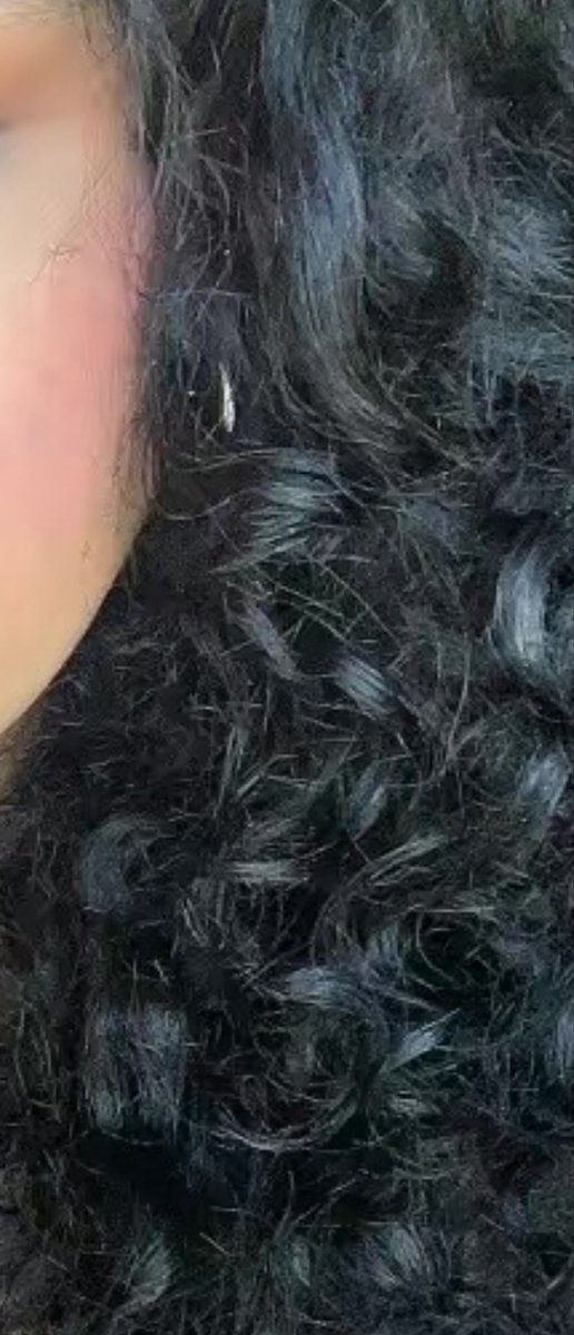 Purplescvx's tweet photo. This is who runs this acc btw✨ 

LMAO I know I’m quite literally not showing anything cause I know I said I don’t feel comfortable showing my face yet but I wanted to give you guys an idea of who’s behind the account, especially since I gained so many new followers😭 https://t.co/KZ33MVcR0i