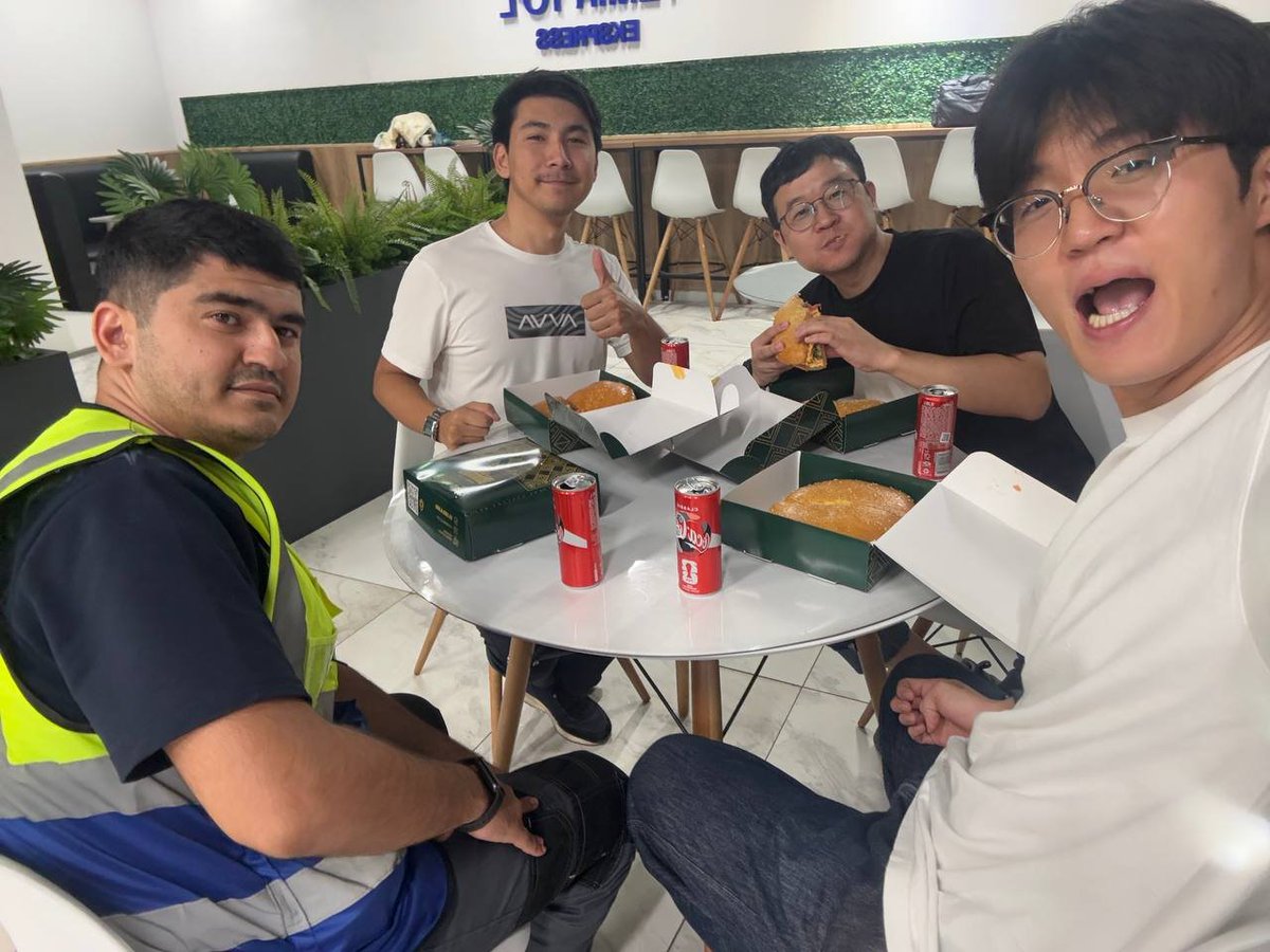 Elcucuy_97's tweet photo. https://t.co/JFyUh5FXWA