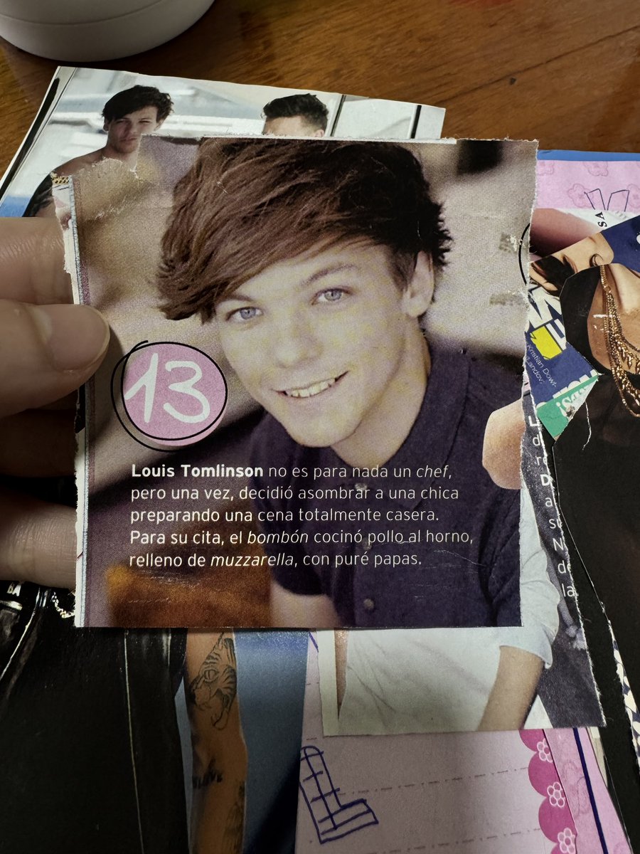 satellitefive's tweet photo. LA JOYA QUE ACABO DE ENCONTRAR ENTRE MIS COSAS JAJAAAJAAJAJAJAJAJAJAJAAJAJAJA, esa chica esta entre nosotros louis tomlinson https://t.co/AaEEMfcFph