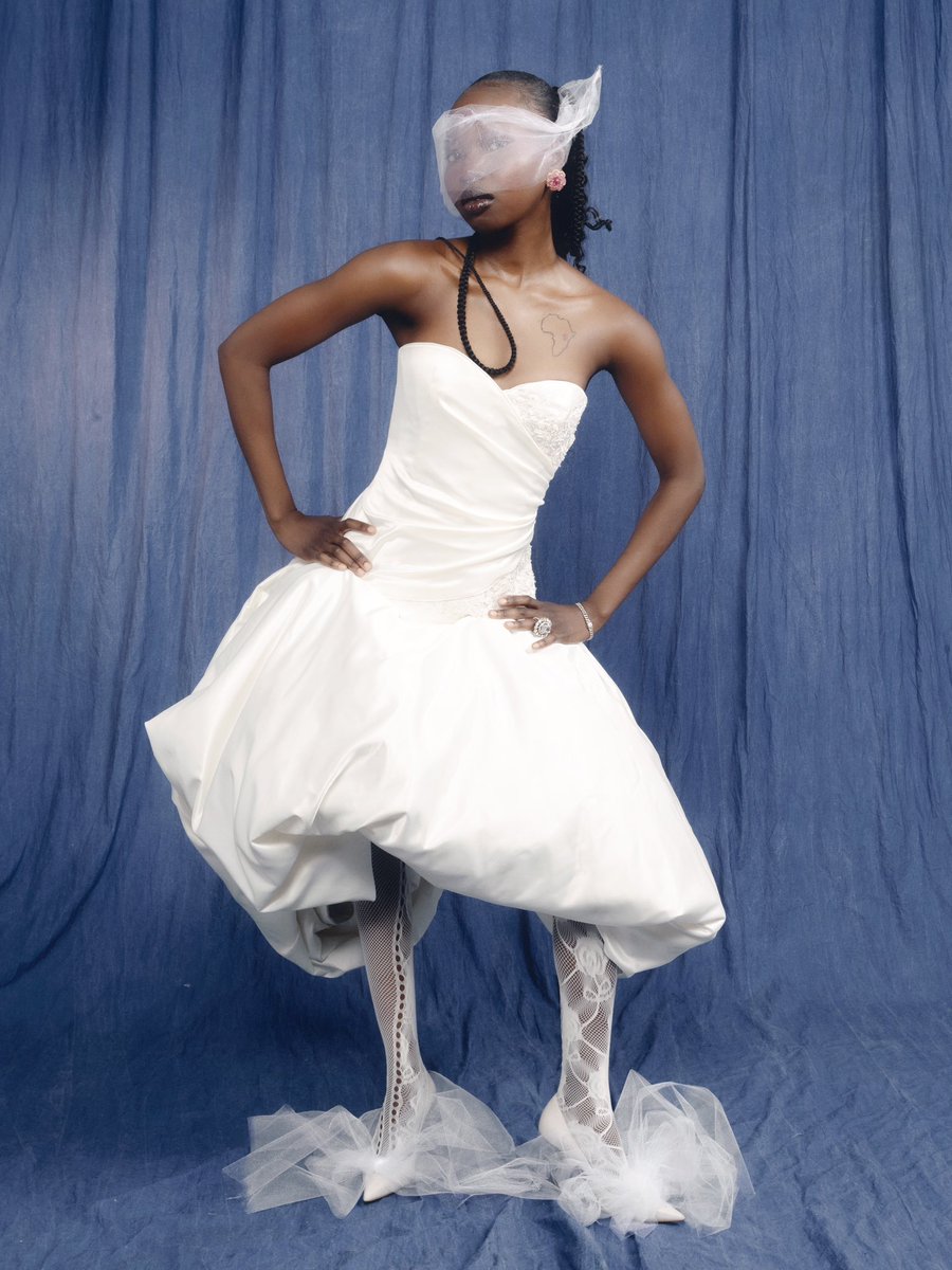 gl0lafl3ur's tweet photo. YEAR OF THE BRIDE
shot by me https://t.co/S0lx8jmHTM