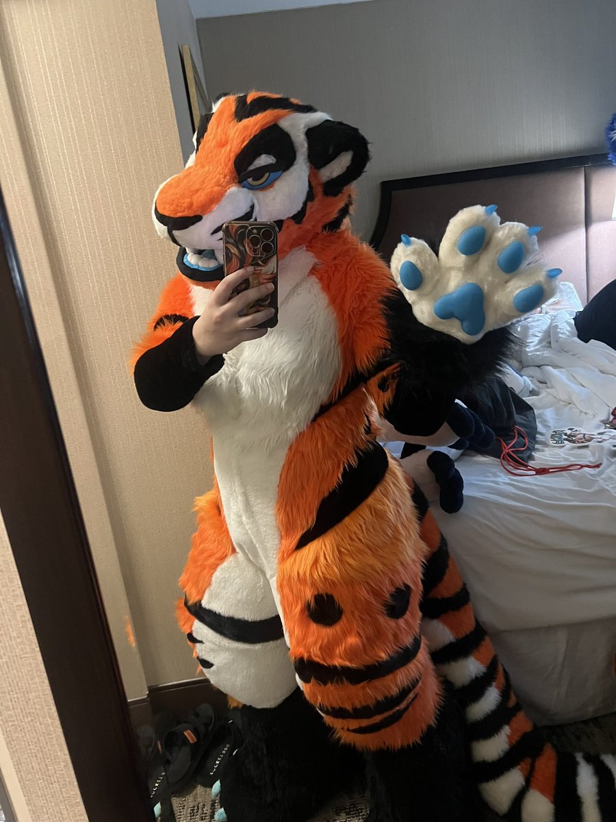 🧡A Creative Derg 🧡🔜 MEGAPLEX tweet media