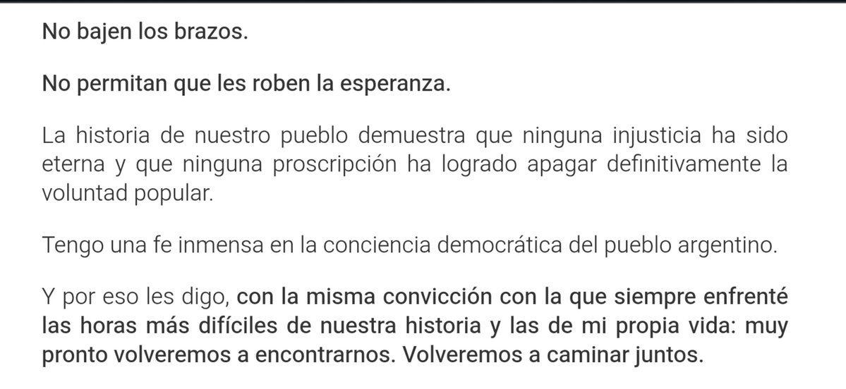 ceconatoPM's tweet photo. Dijo "volveremos a caminar juntos" y me enamoró 
#CristinaLibre https://t.co/OTKDYyeY1V