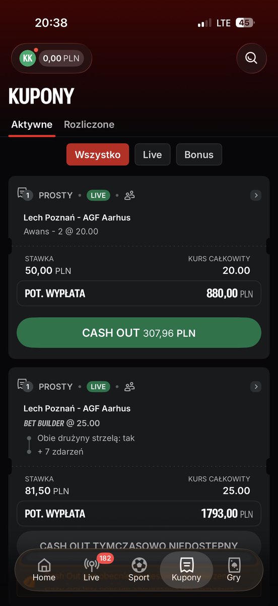 Pilo17586725's tweet photo. @1910YNWA Przy 0-1 do przerwy było 20 więc bankowo grubo powyżej 30 przed meczem https://t.co/1ix36S4RlP