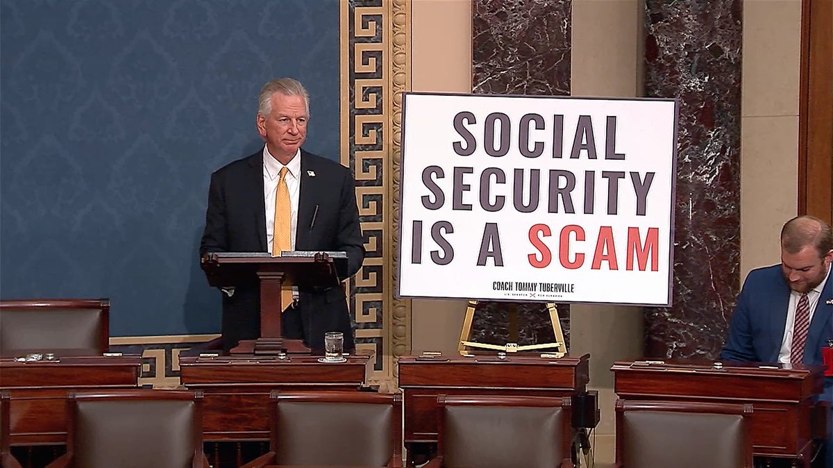 PattyMurray's tweet photo. If you're wondering what party will help you keep your Social Security benefits and which one is trying to take them away, this is a Republican on the Senate floor TODAY: https://t.co/d0sb50fCE6