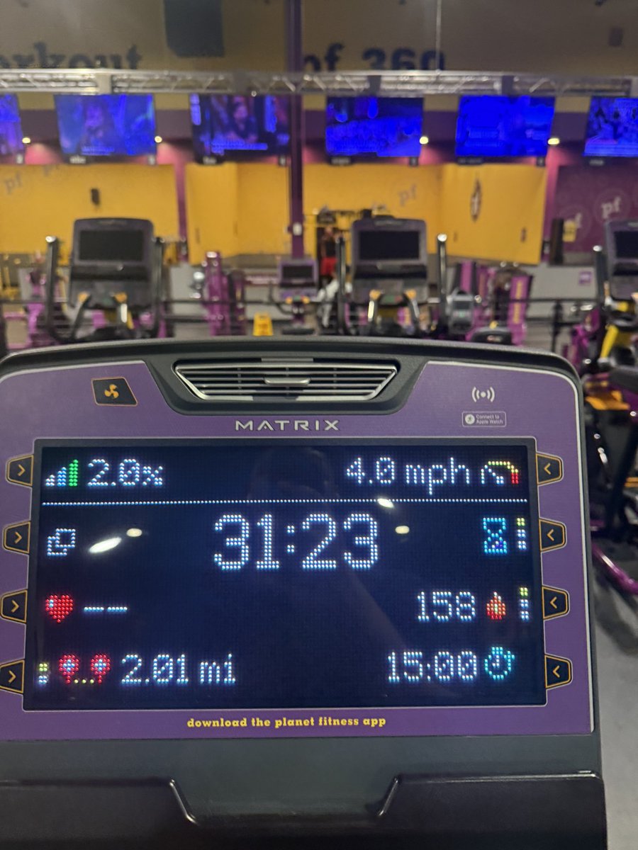 myexleftme4dead's tweet photo. I’m probably not the skinniest or the biggest but I’m getting there #induetime https://t.co/aqCHZhWUtf