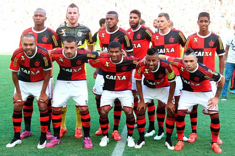 LIBERTADADEPRE1's tweet photo. O Flamengo contra o Grêmio  /  contra o Inter https://t.co/WKgDfmpz2A