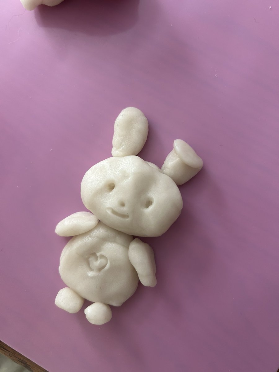 wze_rino's tweet photo. おはりの～🐰 https://t.co/4hW1UNE2Rt