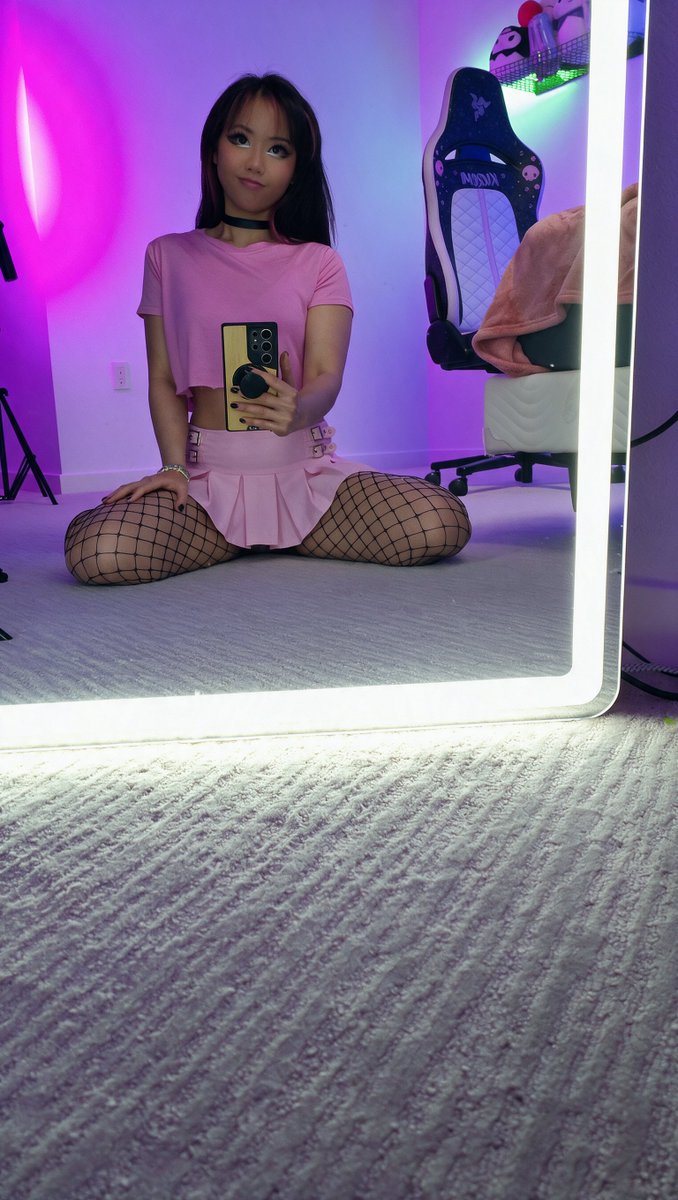 Jade tweet media