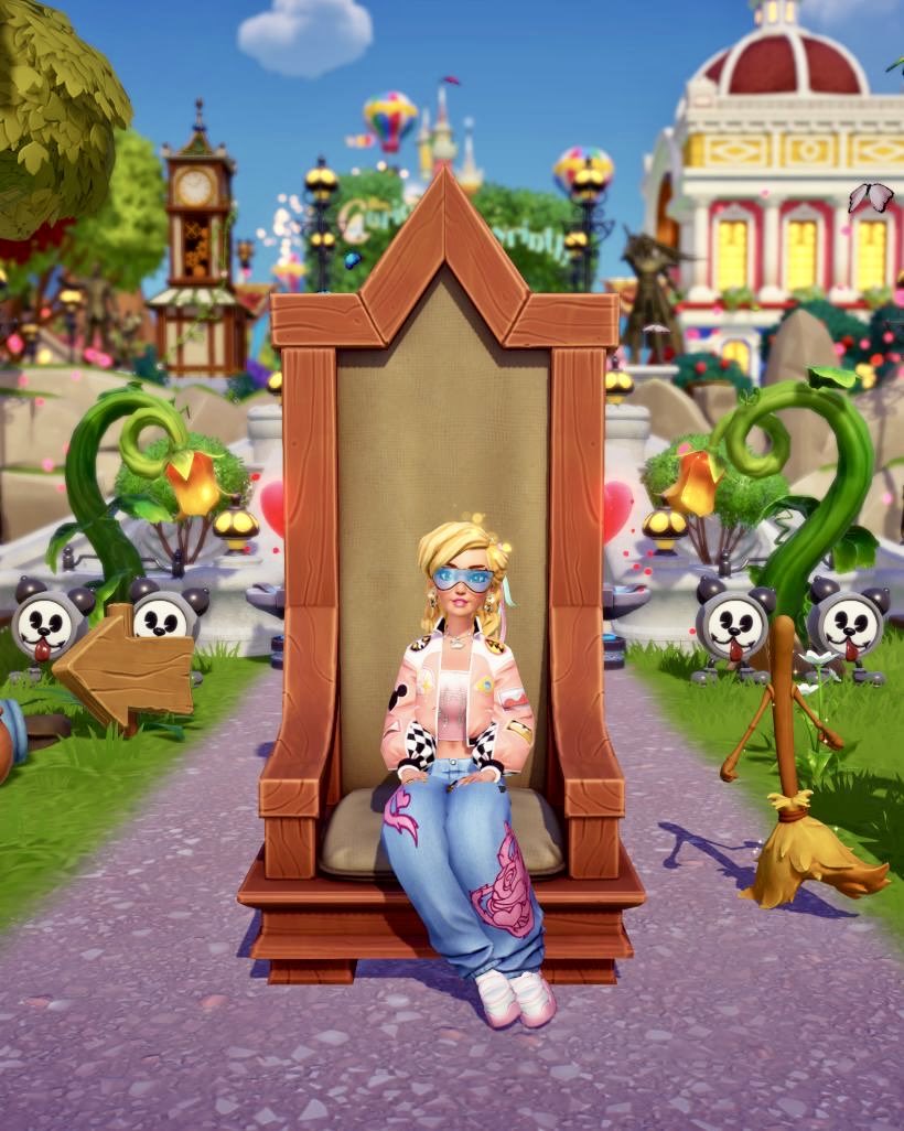 ComftyChaos's tweet photo. You’re going to want to level up your broomstick to friendship level 5, instead of a chest to open, we get…(drum roll) 🥁 

The Sorcerer’s Apprentice Chair! ✨🙌🏼✨
This item is legit! 🤩 
(and yes, we CAN buy more at Scrooge’s!) 🛍️ 

#DDLV #DDV #DLV #DisneyDreamlightValley https://t.co/1Pdh5i9m16