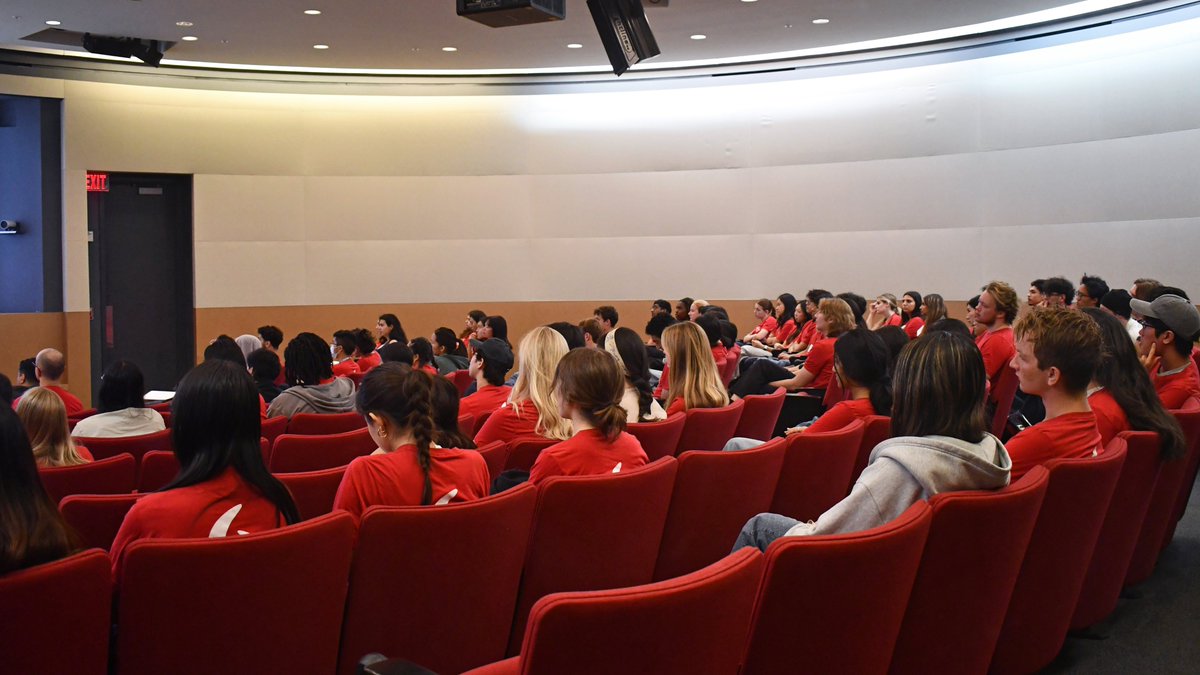 StanfordBioX's tweet photo. Week 6 of the Stanford Sapp Family CS Bio-X Undergraduate Summer Research Program included 3 more amazing faculty presentations! The cohort enjoyed this week's talks from Dr. Annelise Barron ( @annelise_b ), Dr. Martha Cyert ( @CyertMartha ) , and Dr. Ehsan Adeli ( @eadeli )! https://t.co/26qNnyeQlo