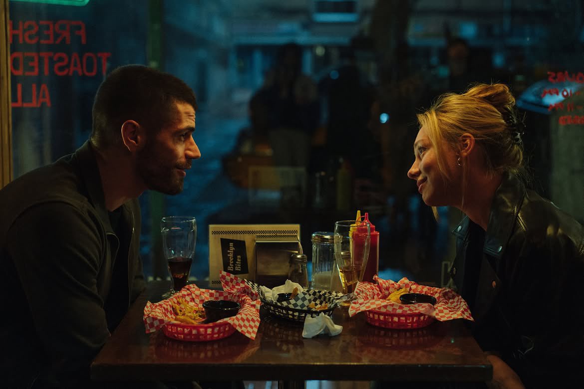 cloiskryptonite's tweet photo. bodyguard romance. forced proximity. forbidden love. enemies to lovers. secrets. romantic suspense. chemistry. IM SO SEATED. https://t.co/G65ZCl0bP6