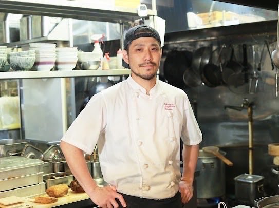 tokyonekyoramen's tweet photo. 【出店店舗紹介 第3店舗】

中村麺三郎商店
@n_menzaburou 
中国料理の名店「聘珍樓」で磨いた技術と、「麺の坊 砦」で培ったラーメンの経験。

店主・中村健太郎氏が、そのすべてを一杯に注ぎ込む、神奈川を代表する名店です。

醤油、塩、白湯、担々麺、

ジャンルの異なる一杯を、自家製麺と圧倒的な料理人の技術で完成させる。

その実力は、TRYラーメン大賞や食べログ ラーメン KANAGAWA 百名店でも高く評価されています。

中野で、一体どんな一杯を見せてくれるのか。

ぜひ、ご期待ください。

📅第3クール
2026年9月25日〜27日
熱狂中野ラーメン祭2026