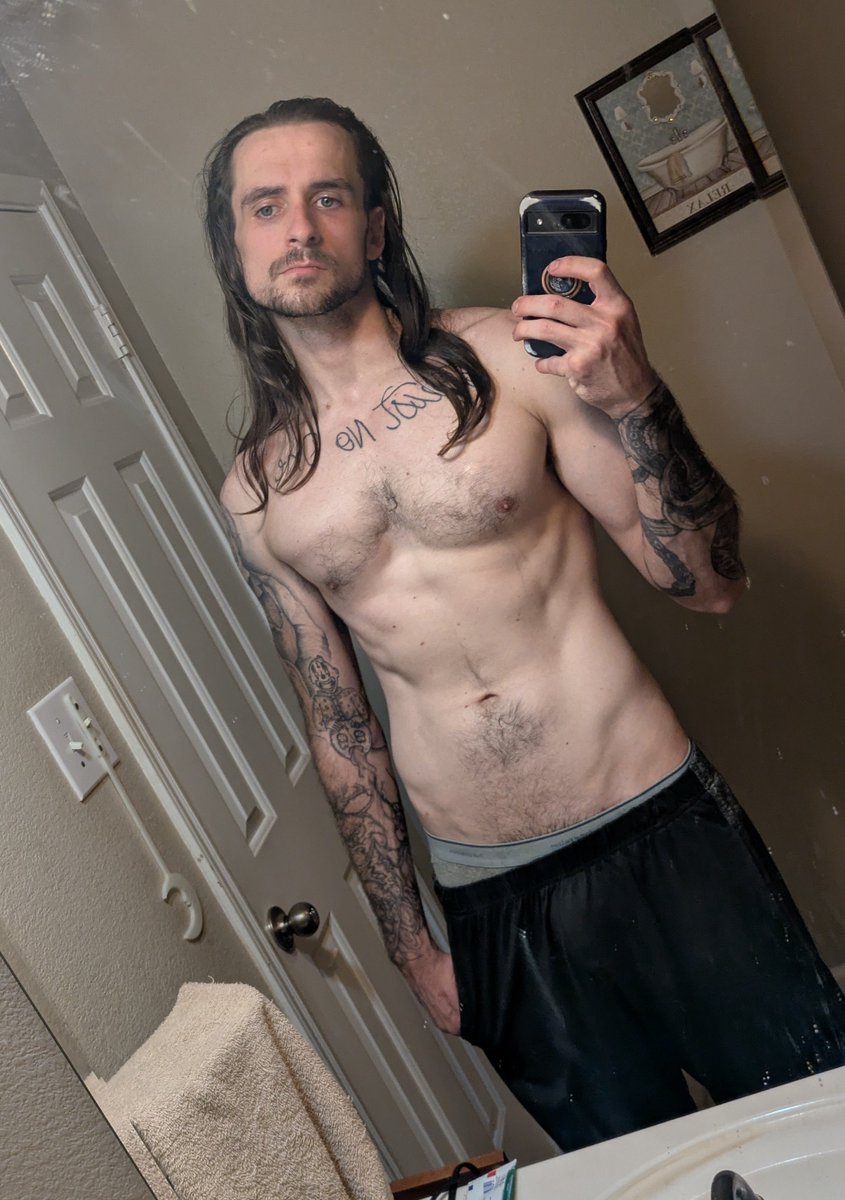 DaganRyker's tweet photo. I'm kinda sexy huh #hot #man #sexy #fit #me #mine #idc https://t.co/CQ5hD1sA4B