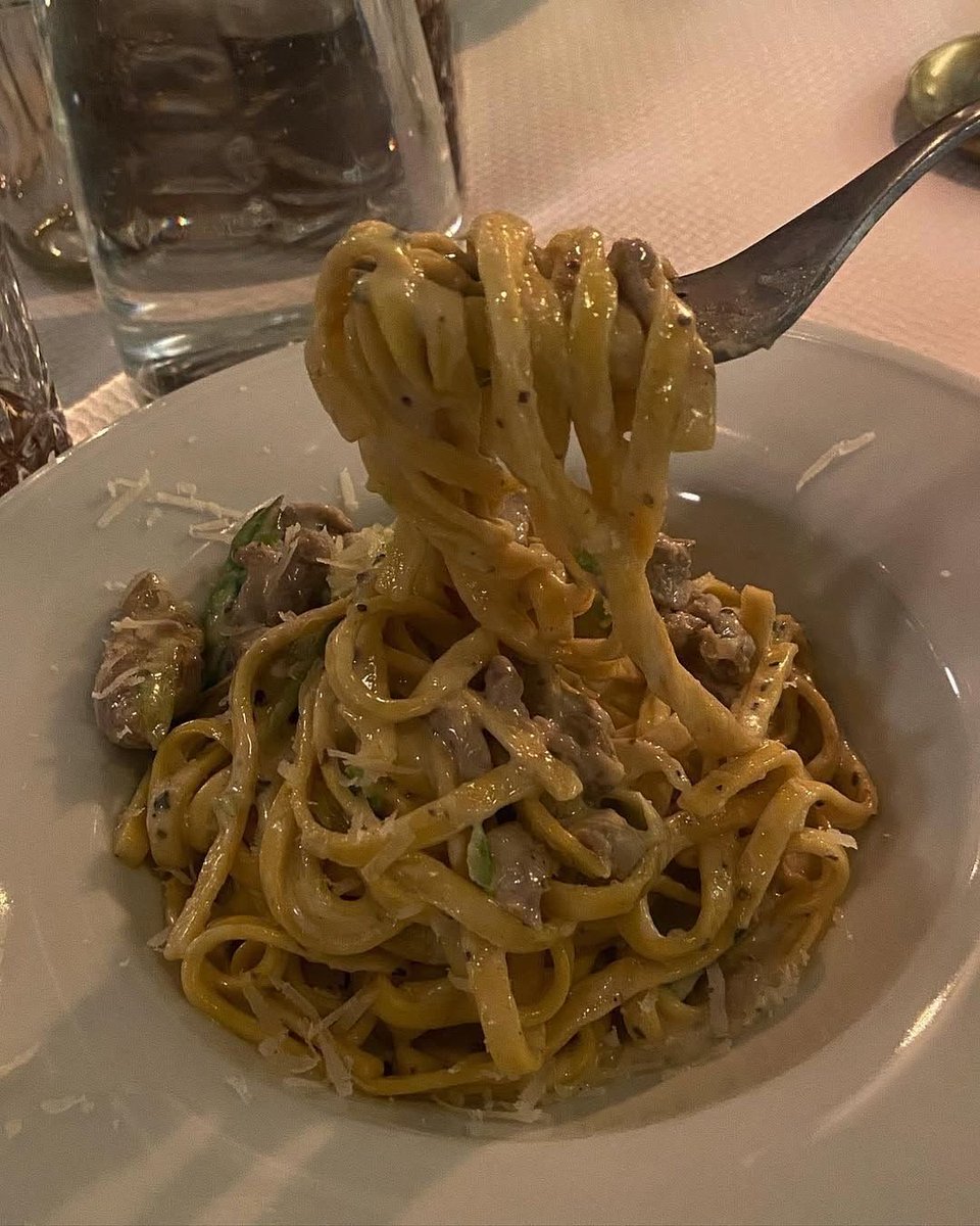 imnotcatiee's tweet photo. this or that but it’s food i don’t like -♡

#edtwt #edrtwt #foodpoll #food #poll #thisorthat https://t.co/srw4EN9XPy