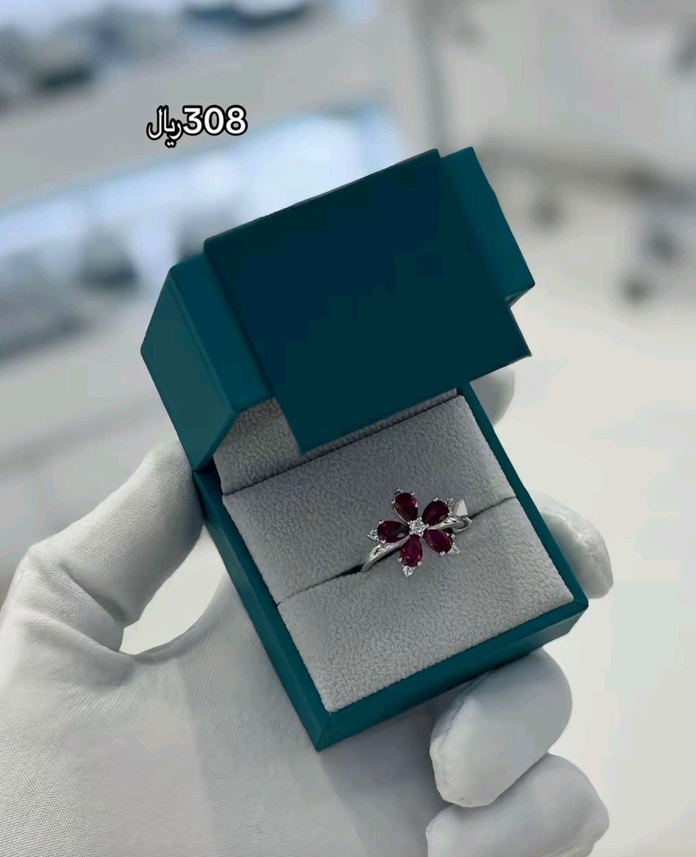 GIFT_FAHAD's tweet photo. صباح الخير 😍💞 
#يوم_الصداقه_العالمي https://t.co/PI8DLO53eC