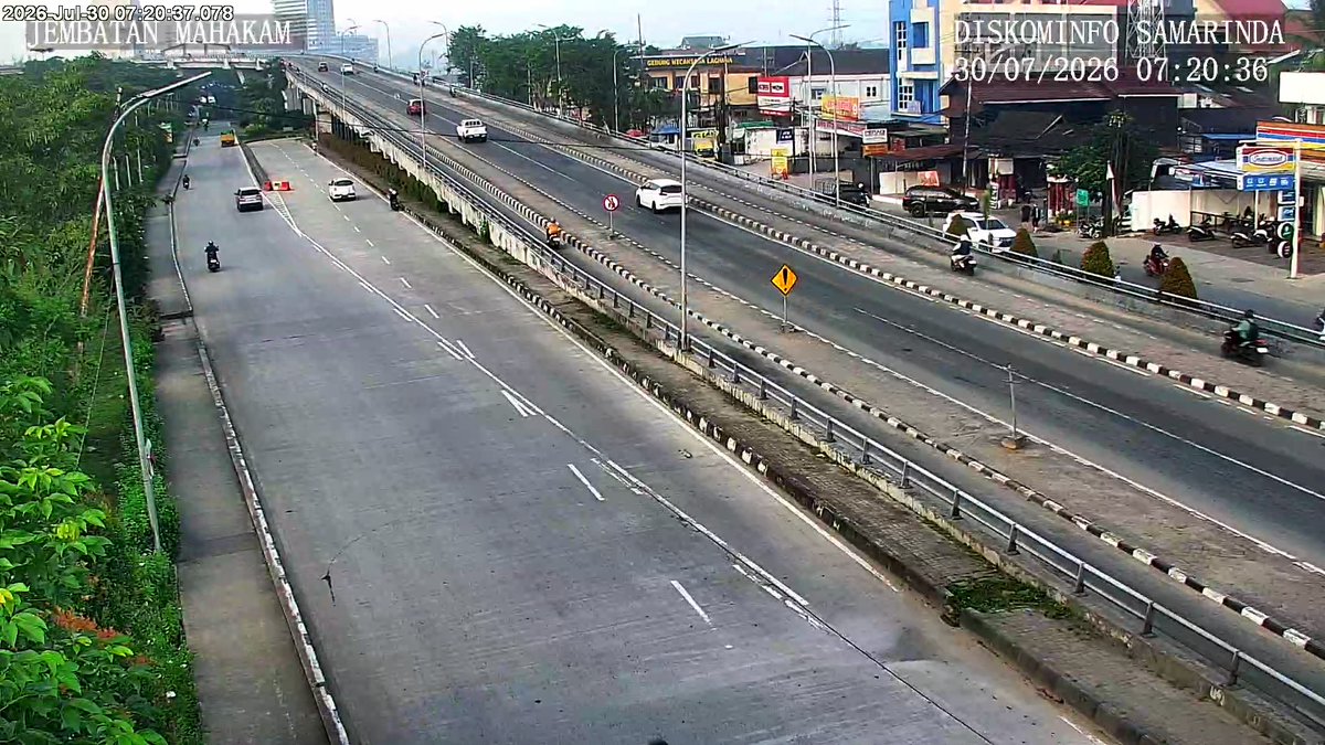 atcs_samarinda's tweet photo. 07.22 Situasi arus lalin arah menuju Jembatan Mahakam 4 terpantau lancar. #MinYn https://t.co/teG4vCB2GH