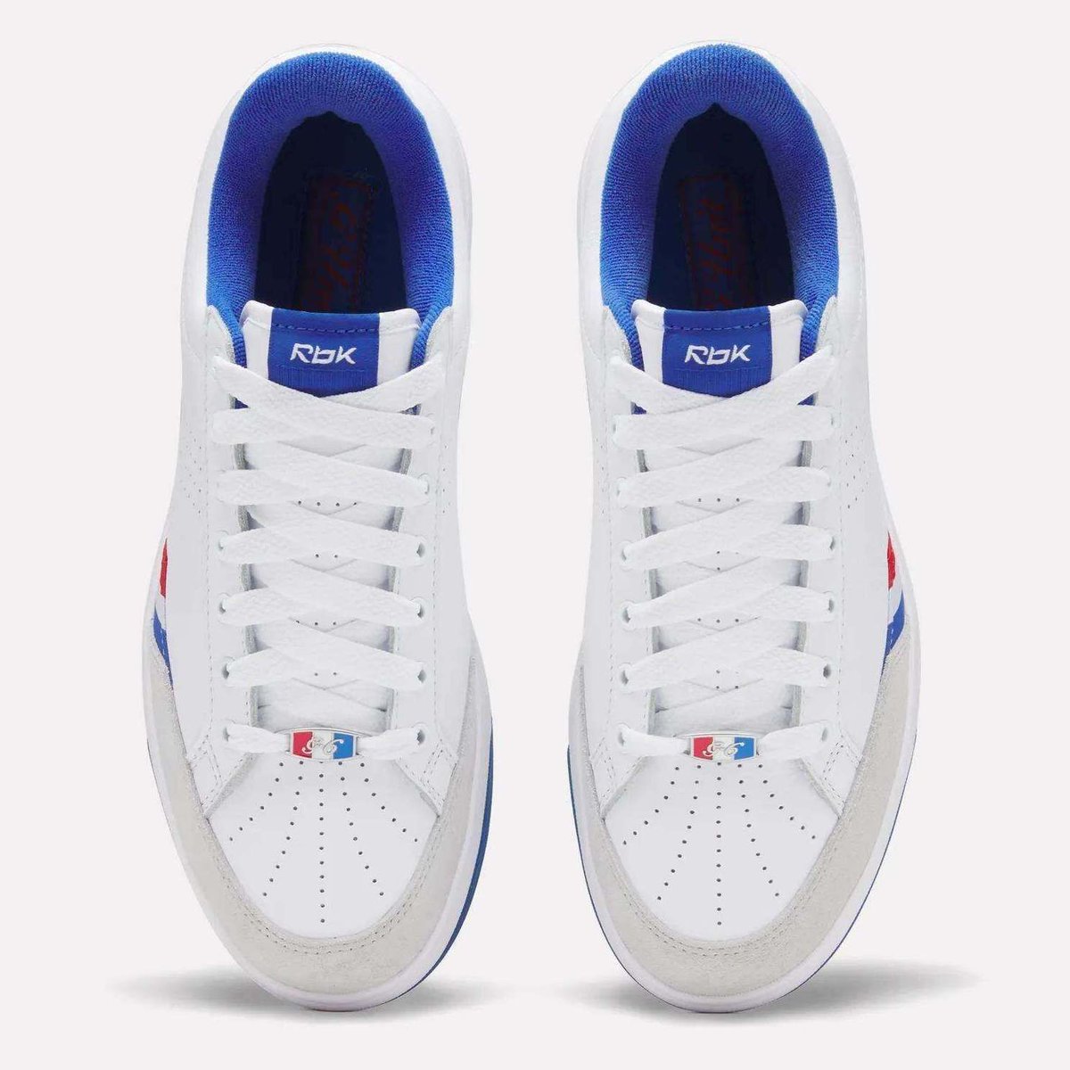 JustFreshKicks's tweet photo. OFFICIAL LOOK: Reebok G-UNIT G6 by 50 Cent 👀

🗓️ August 20th
💰 $130 https://t.co/OolQRTXdPx