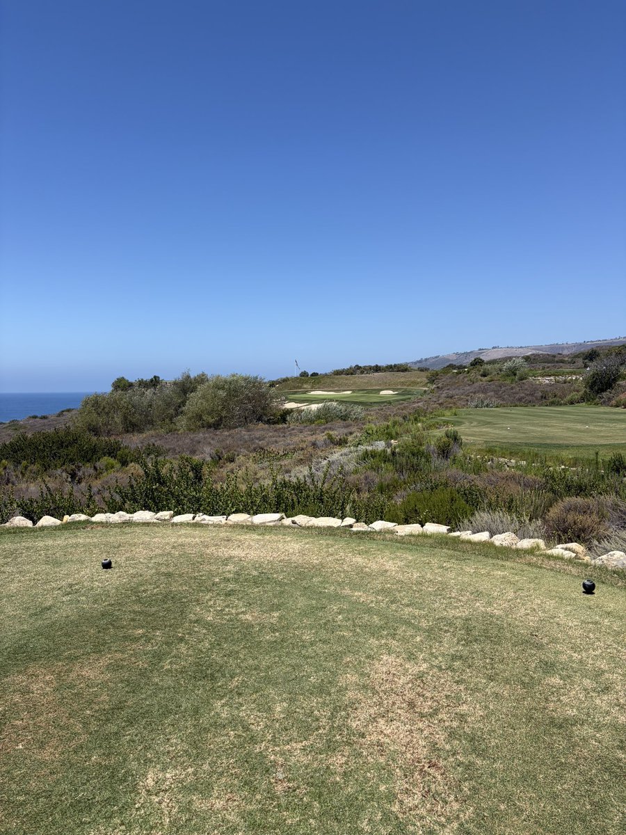 AlpRutherfordIV's tweet photo. Trump National Golf Club of Los Angeles 

Truly spectacular piece of property with terraces overlooking the ocean throughout the round, while still having a challenging design. Really messes with the depth perception and makes every shot appear 50 yards longer! https://t.co/E5mbdoD0VZ
