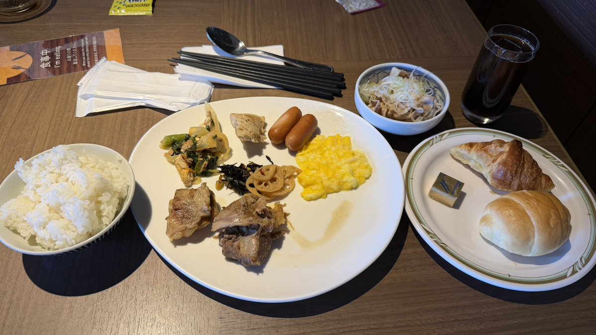 sss31584's tweet photo. 沖縄5日目朝
宿のビュッフェ😋 https://t.co/kFkshh7aQW
