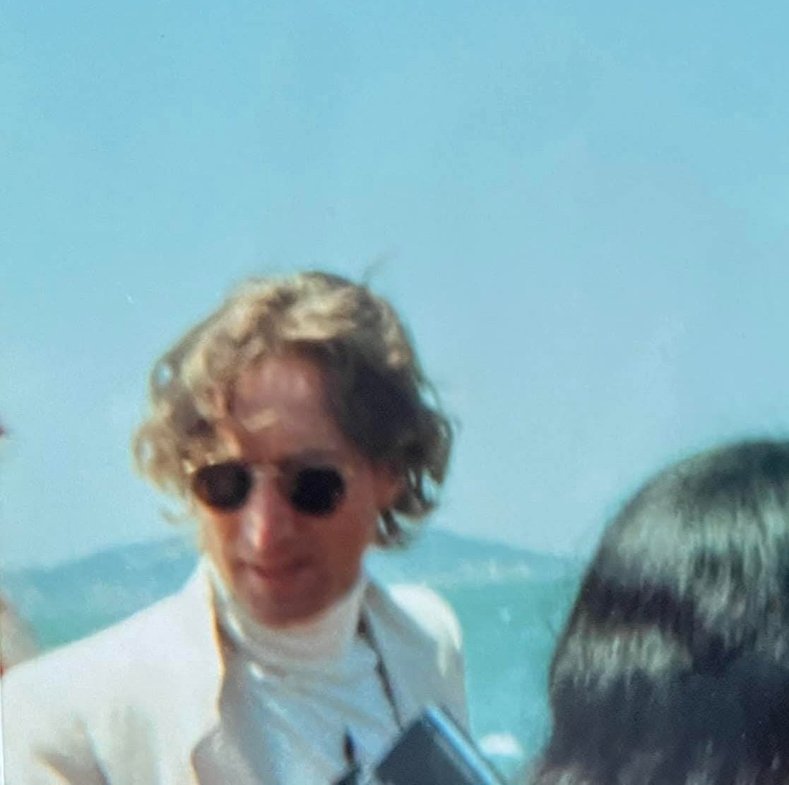 ceofjohnlennon's tweet photo. NEVER SEEN BEFORE photos of John Lennon, Yoko Ono and Sean Ono Lennon in San Francisco, probably in 1978. There were there with Yoko Ono's relatives.

© Dennis Madsen. https://t.co/pYjOCirWSr