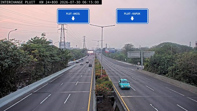 RadioElshinta's tweet photo. 06.33: RT@SenkomCMNP: Informasi lalu lintas ruas tol Ir.Wiyoto Wiyono https://t.co/EcXMyGQDYi di Interchange Pluit saat ini terpantau lancar. Jaga jarak aman kendaraan dan selalu berhati-hati saat berkendara. Cuaca berawa https://t.co/am2fGwOisx