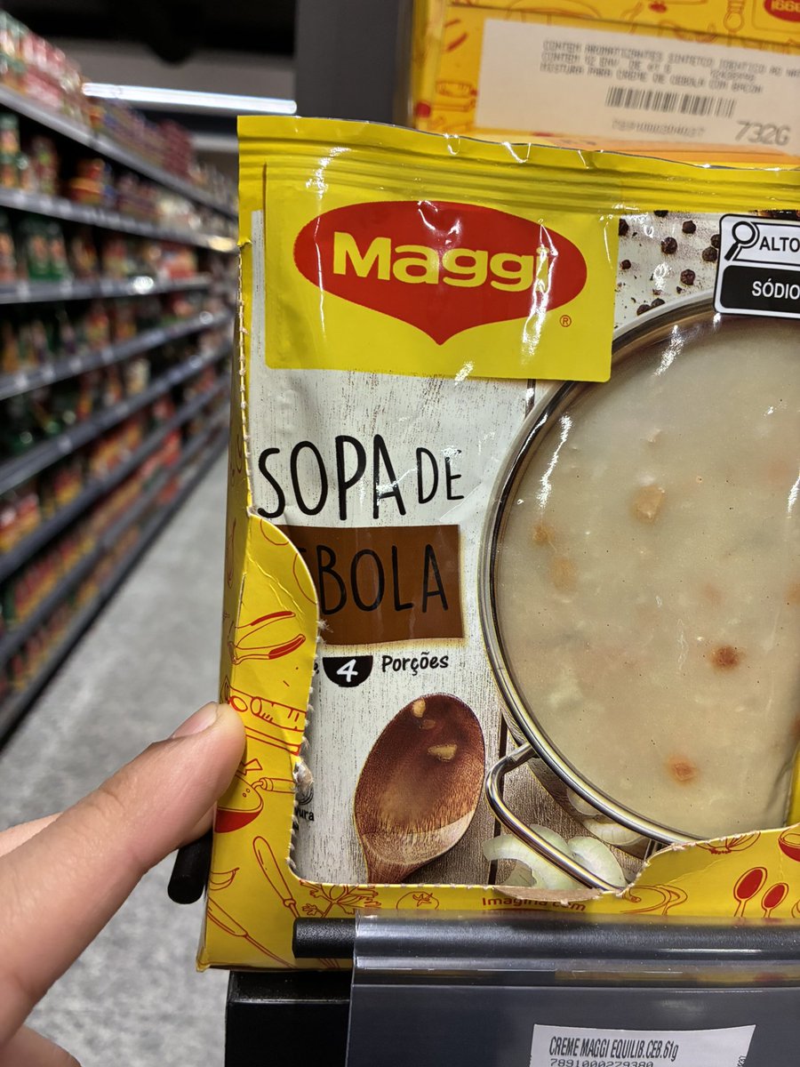 eesoticc's tweet photo. novos sabores no mercado Creme de Cebo e sopa de bola kkkkkkkkk https://t.co/N2S6vIKao6