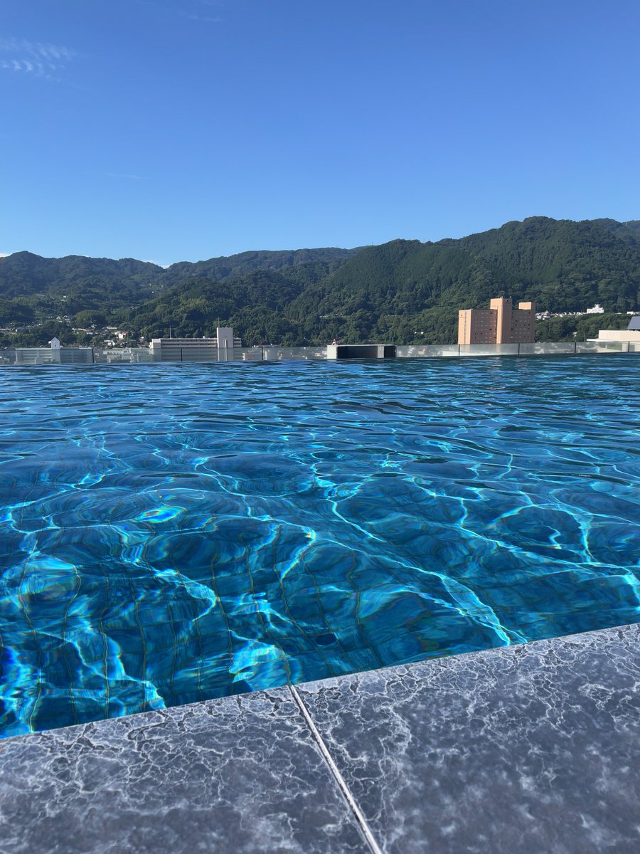 if_webcreator's tweet photo. 先週は、19年ぶりの九州へ！
会社員だったら、絶対行ってなかった！

セルクエ入って受注額が上がり、
心に余裕ができたなぁ😊マジで！

@kaimegu_design さん、素敵企画ありがとう！
そして、5月に名古屋へ来てくれてありがとう！

#セルクエ - 大分 (別府) オフ会 - 2026.07.24 https://t.co/sjX2rqgByA