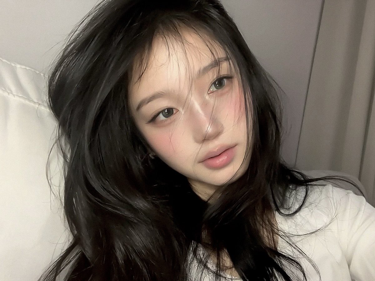 faegeanic's tweet photo. happy wednesday from your favorite sleepy bunny. ౨ৎ https://t.co/fJvdJ3kYcD
