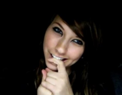 ShitpostRock's tweet photo. This girl really had guys in a STRANGLEHOLD in the late 2000s https://t.co/D4jfcJDXCa