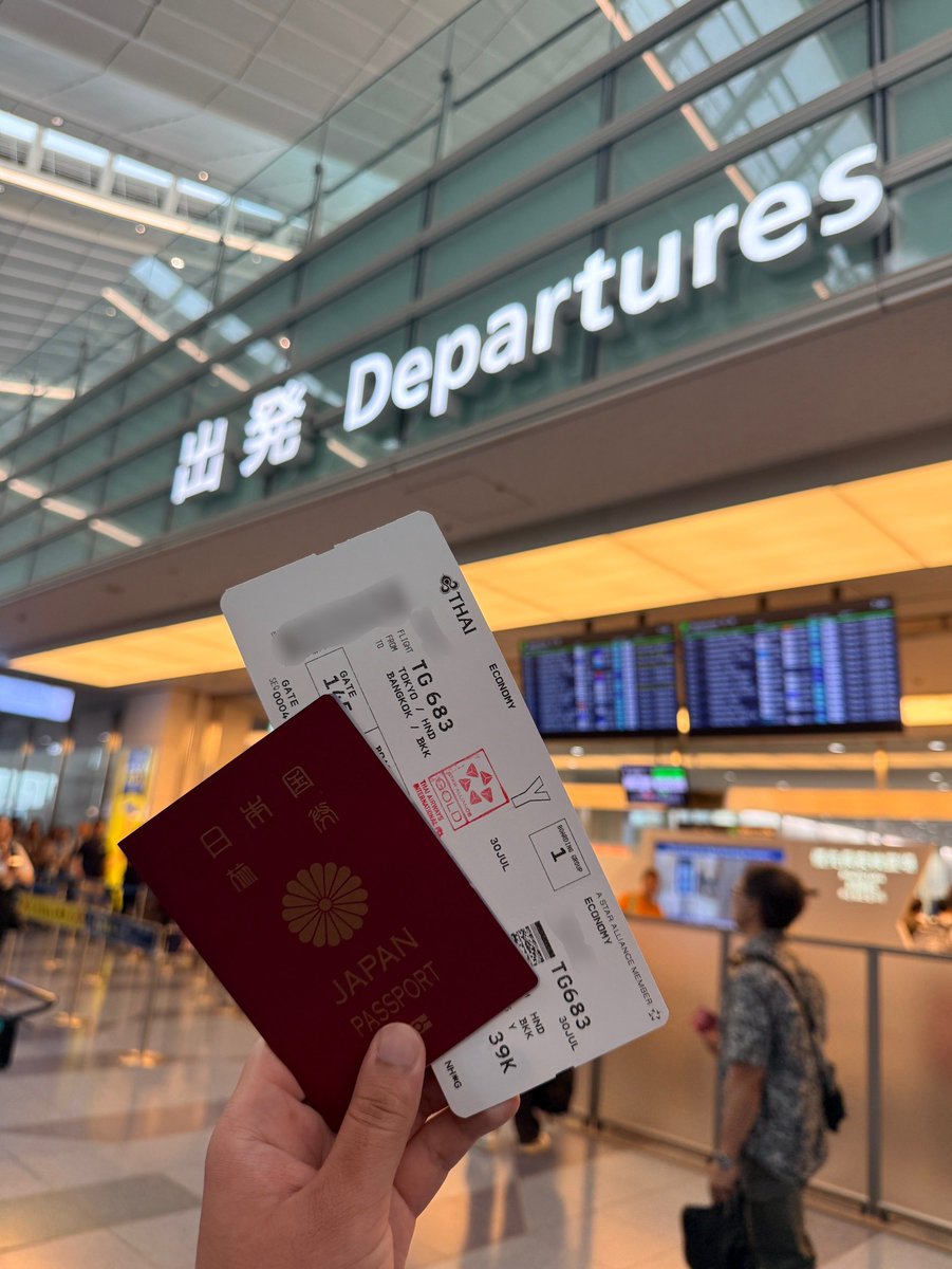 ChannelTomo0's tweet photo. おはようございます、本日も飛んで参ります！
一年ぶりのタイですが、6年ぶりのタイ航空です🇹🇭 https://t.co/3kkIhjGDxS