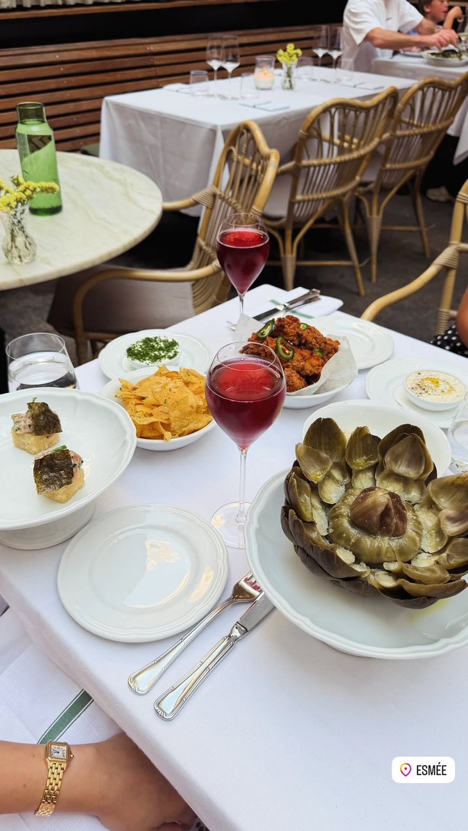 SiteCemrePR's tweet photo. ꒰🥧꒱ ⩩ 🍂┆@|cemrebaysel vía instagram stories

𖥦 #CemreBaysel 𖥦🎀ʺ̤ ⊹🍡◟꙳ https://t.co/EO0CHySXg0