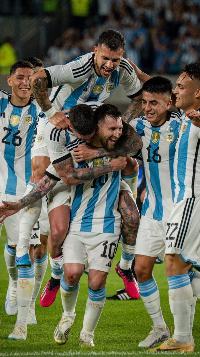 Grandsoncr7's tweet photo. 🗣️ Wayne Rooney:

“The fact that the FIFA President reportedly granted Argentina automatic qualification for the 2030 World Cup while England can’t even get automatic qualification for Euro 2028 seems fishy. I don’t think it’s just about the rules—there must be some form of compromise or favoritism towards Argentina. If people don’t realize it now, they will find out later.”