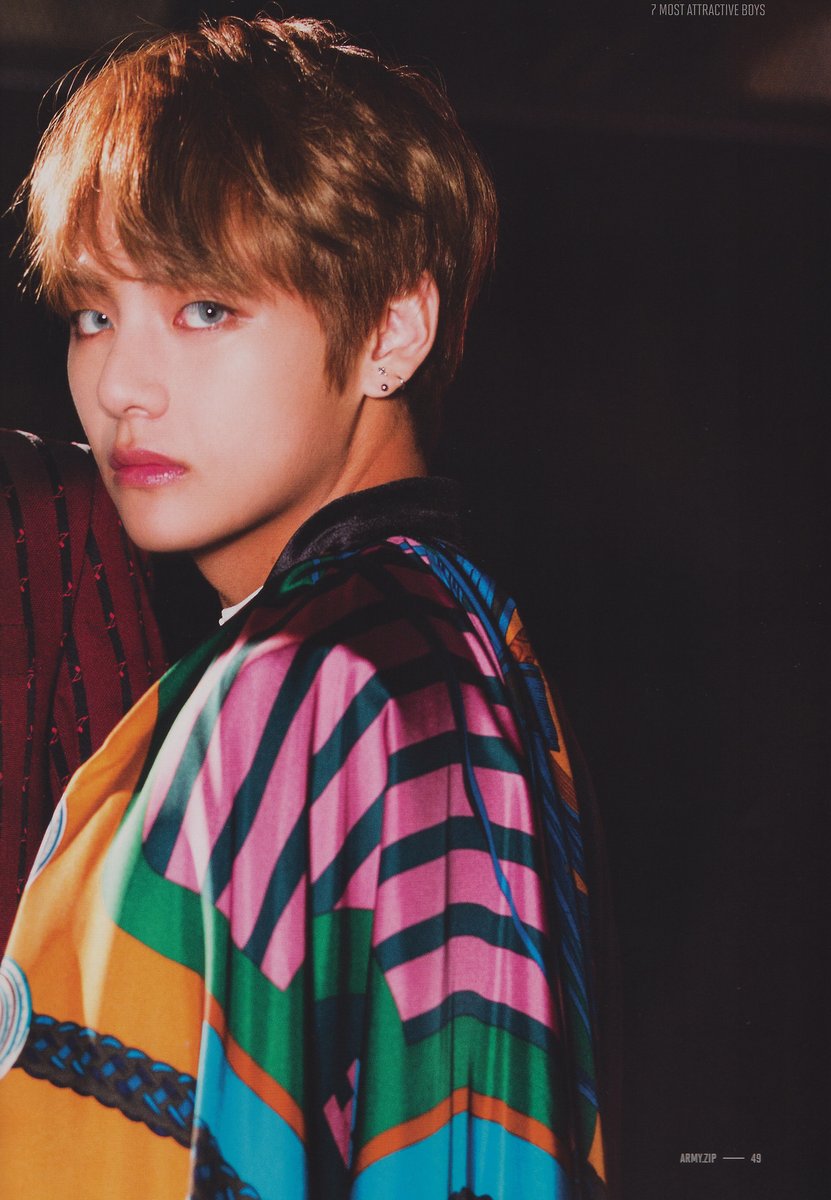 btsfancafe__twt's tweet photo. [scan] BTS 4th ARMY Membership Kit (2)

#JIMIN #V #BTS #방탄소년단 #ARMYZIP https://t.co/GiFbIEbsPi