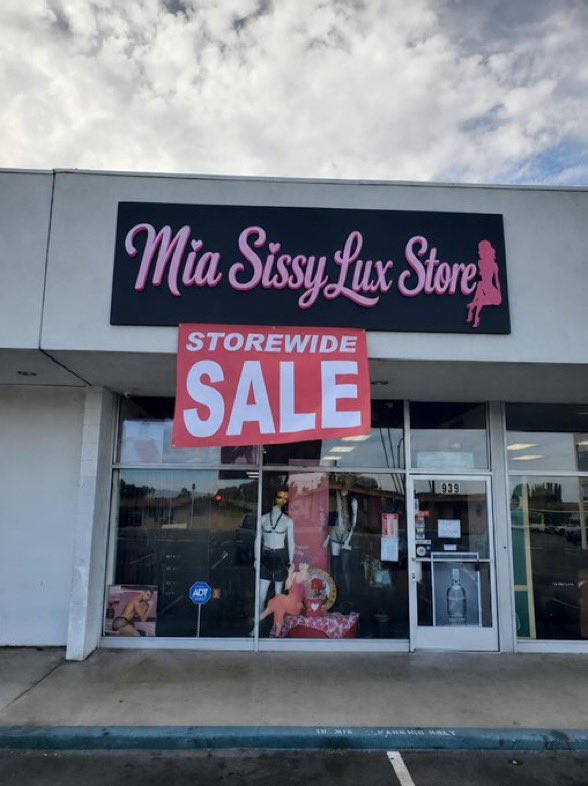 KateGilber25211's tweet photo. Welcome to Mistress Kate Store! For those who are new, we're the affordable crossdresser store that offers Sissy kits &amp; Sex toys in CA 🏪.

🌟We offer Giveaway for 5 lucky winners🌟 

👇🏻How to join &amp; win the Giveaway🎁🎁
❤️ Like 
🔁 Reblog
✅ Follow me
💬 Comment “I need🛍️” https://t.co/U1Nl8tijfK