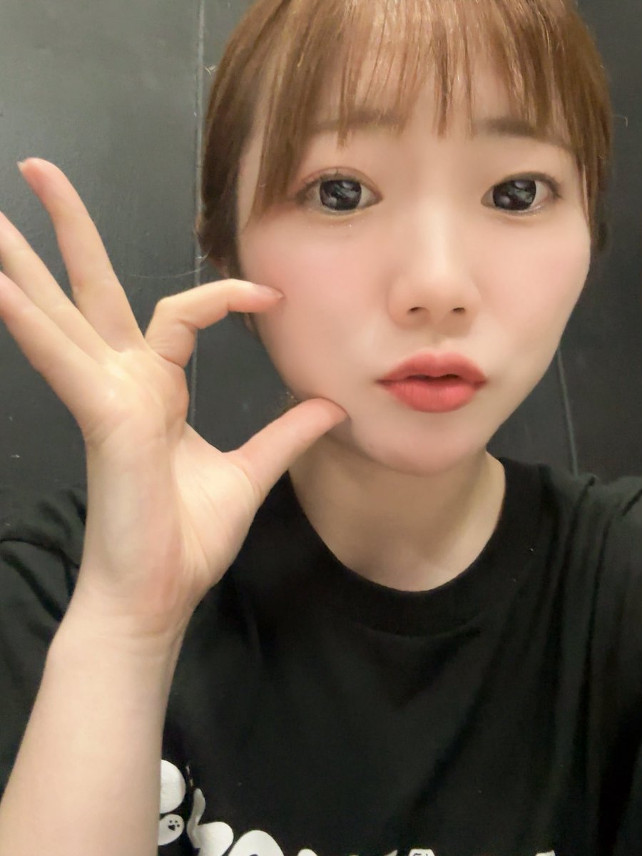 yuchan_serizawa's tweet photo. おはよー！！

今日も一日張り切ってこう✨ https://t.co/ztooW4xOw2