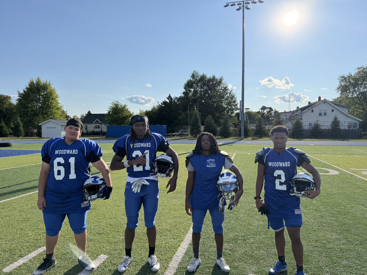 CoachDB_McNeil's tweet photo. Our 2026 Captains for your Woodward Polar Bears 🏈
Isaac Marsh (Jr)
Loren Young (Sr)
Derrick Johnson Jr (Jr)
Olajuwan Fleming (Sr)
Excited to have these young men lead our Program this year. It’s a great day to be a Polar Bear! #DSO #WhyNotWoodward https://t.co/2TOU2BtuhA