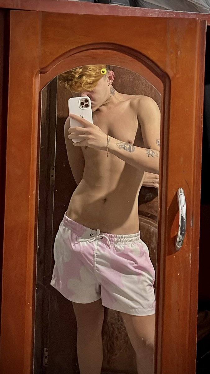 luanoliveer_'s tweet photo. 👅 https://t.co/pOkKsr9u4U