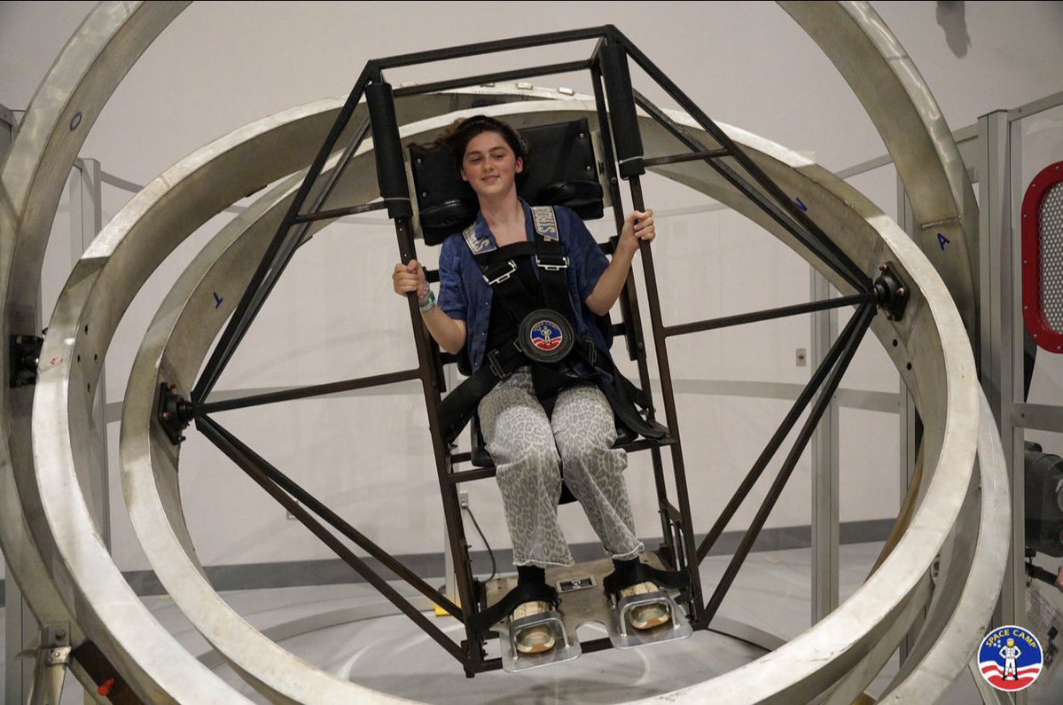 JenDeJournett's tweet photo. Nothing makes me happier than seeing #Kid4 happy - advanced @SpaceCampUSA week! @NASA @SpaceX FutureMissionSpecialist plant genetics ๐งฌ / Botany - #FutureEngineer ๐ฉโ๐๐๐ธ๐๐ฑ Space camp is where she found her passion for science ๐งฌ, exploration & the future. #grateful https://t.co/RjEnexhjes