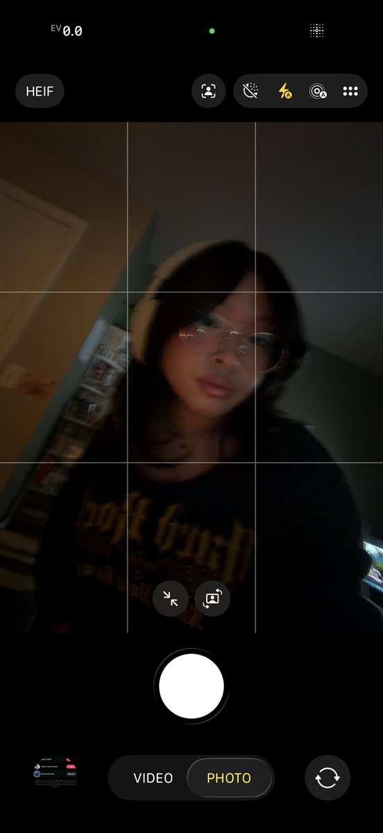 ngochii_'s tweet photo. live playing val (*˙˘˙)♡ haven’t played in months https://t.co/yYE6vMxYmO https://t.co/qk8ZXrcygW