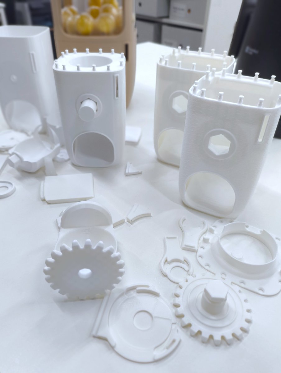 slHNSIziy8DEhm6's tweet photo. ガチャガチャをまた作っております。
#3Dprint
#capsuletoymachine https://t.co/uilHzNvfH3