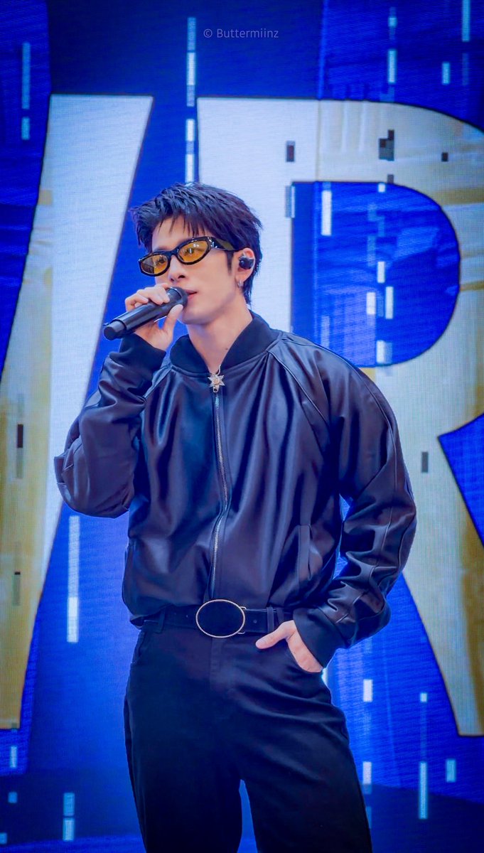buttermiinz's tweet photo. JD10Anniversary with SVRN
#SVRN #SOVEREIGN 
#SVRNCheckinMalay #JD10xSVRN https://t.co/4WSuKe2sYR
