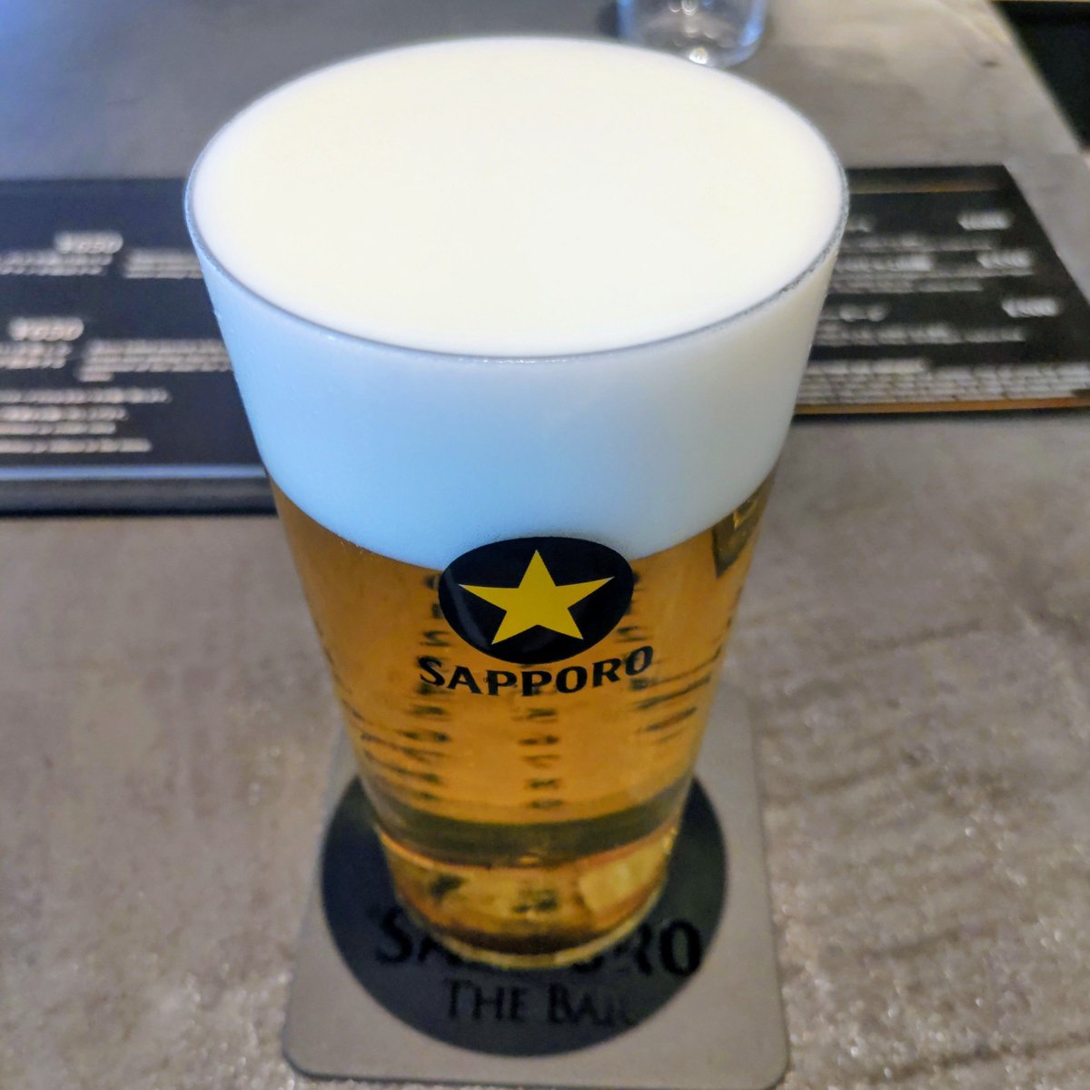 yoppee99's tweet photo. 1人飲み🍻
#SAPPORO
#SAPPOROTheBAROSAKA
#リンクス梅田 https://t.co/7HAPnSw2Dw
