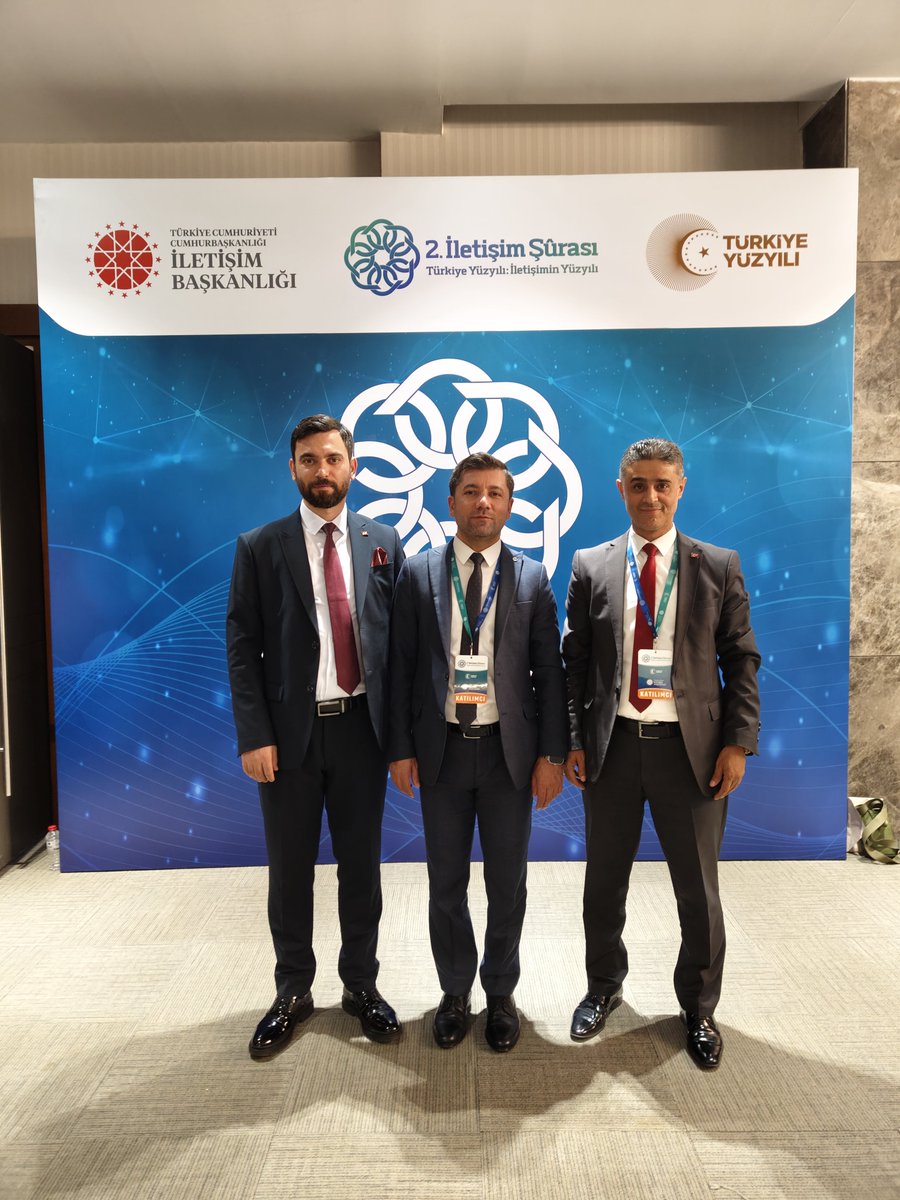 enginkasdas's tweet photo. Anadolu Üniversitesi Rektör Danışmanı Prof. Dr. @profmbostanci ve İletişim Başkanlığından @siberbey kardeşimle 2. İletişim Şurası hatırası.. 

Türkiye Yüzyılı: İletişim Yüzyılı https://t.co/rxkSHxXfYU